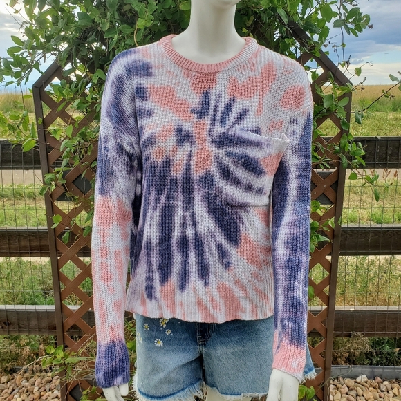 Belle by Belldini Women's Tie-Dye Crew Neck Sweater Size Small NWOT - Picture 1 of 16
